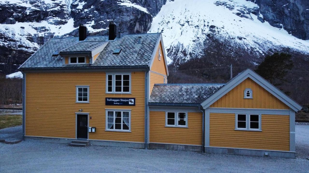 Hotel Trollveggen Stasjon Åndalsnes Zewnętrze zdjęcie